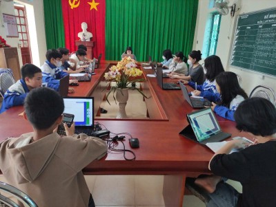 NÂNG CAO CHẤT LƯỢNG GIÁO DỤC TOÀN DIỆN QUA CÁC CUỘC GIAO LƯU, SÂN CHƠI TRÊN MẠNG INTERNET NĂM HỌC 2025-2026