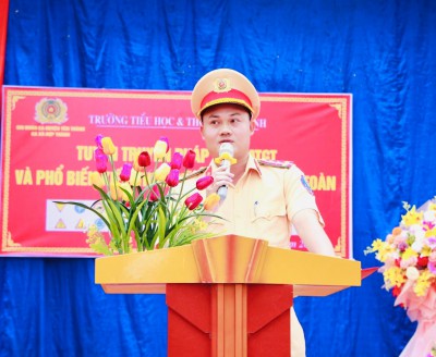 Tuyên truyền pháp luật an toàn giao thông và kỹ năng lái xe an toàn tại Trường TH&THCS Hợp Thành