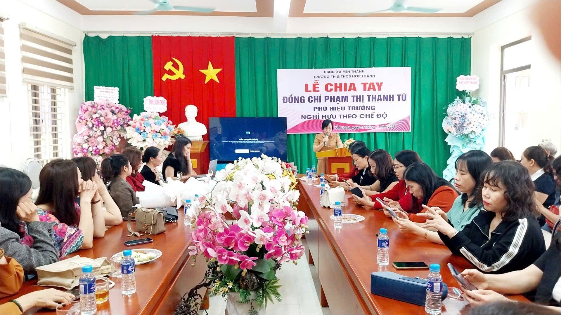 Tri ân cô giáo Phạm Thị Thanh Tú – Hành trình 34 năm cống hiến cho sự nghiệp trồng người